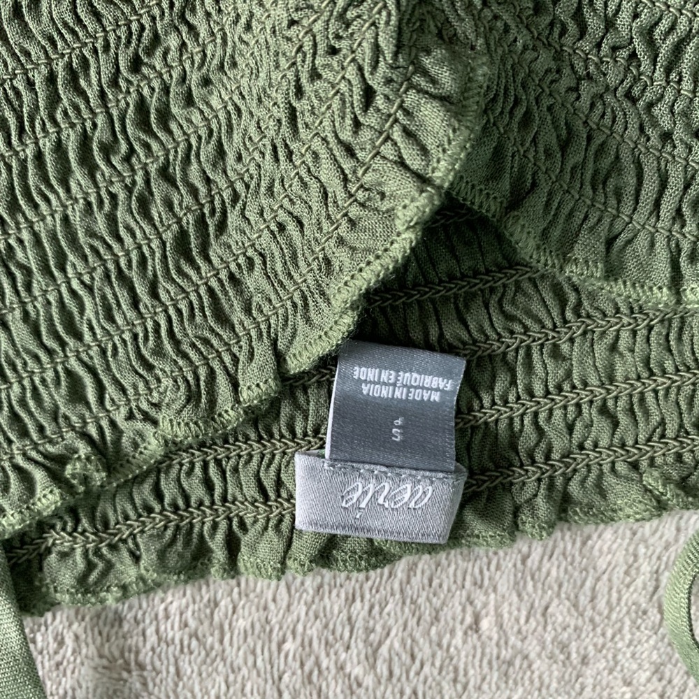 ❌SOLD❌New Aerie Smocked Tube Top - Picture 4 of 5